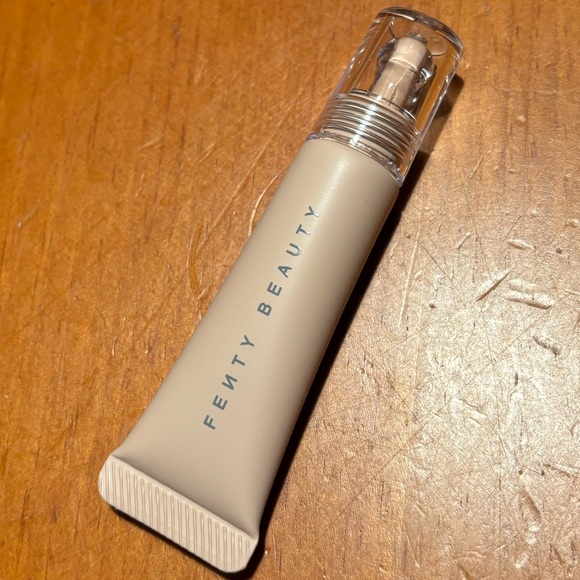 Fenty Beauty Bright Fix Eye Brightener Concealer - Picture 2 of 13